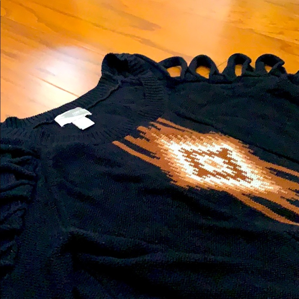 FOREVER 21 CONTEMPORARY Black Sweater with Cutouts
